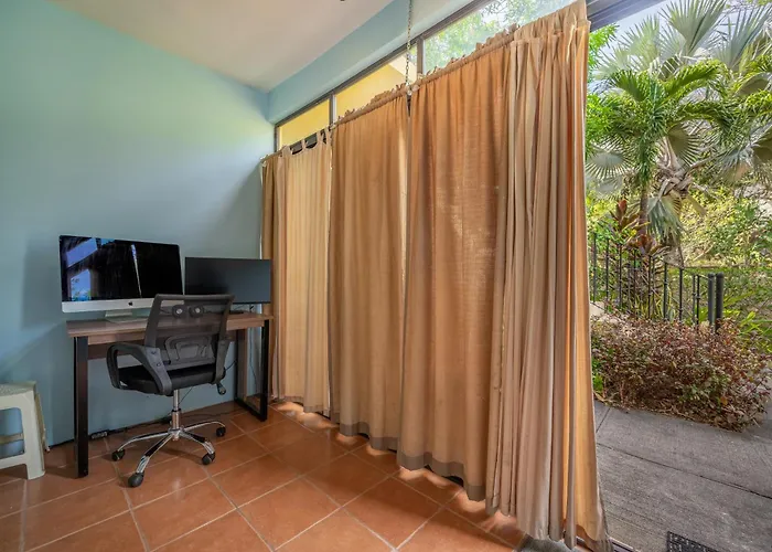 Walk To Playa Ocotal! 2br W/ Pool *
